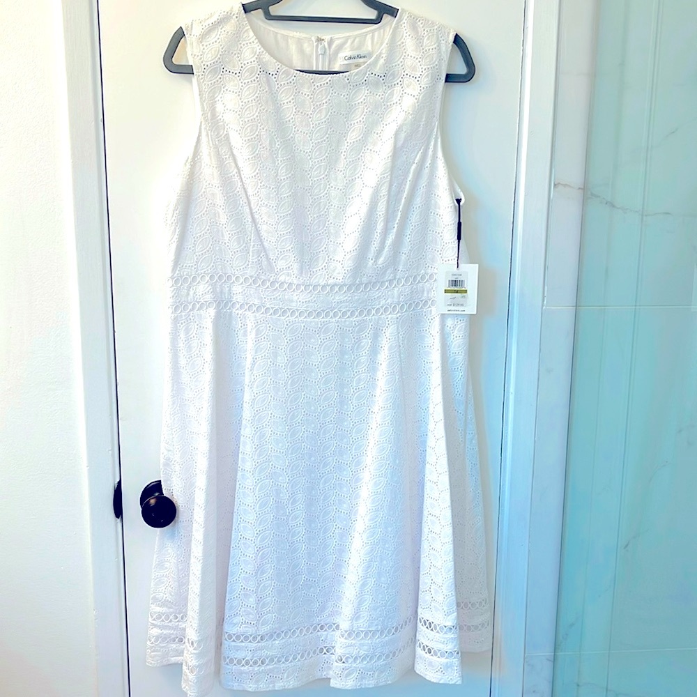 Calvin Klein Eyelet Sleeveless Fit And Flare Dress in White Size  14 NWT